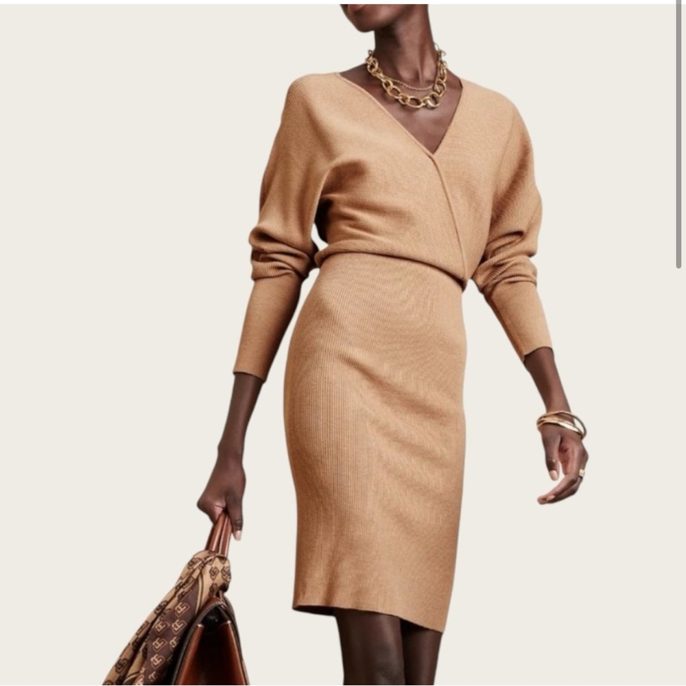 Banana republic Carmel sweater dress. NWOT.